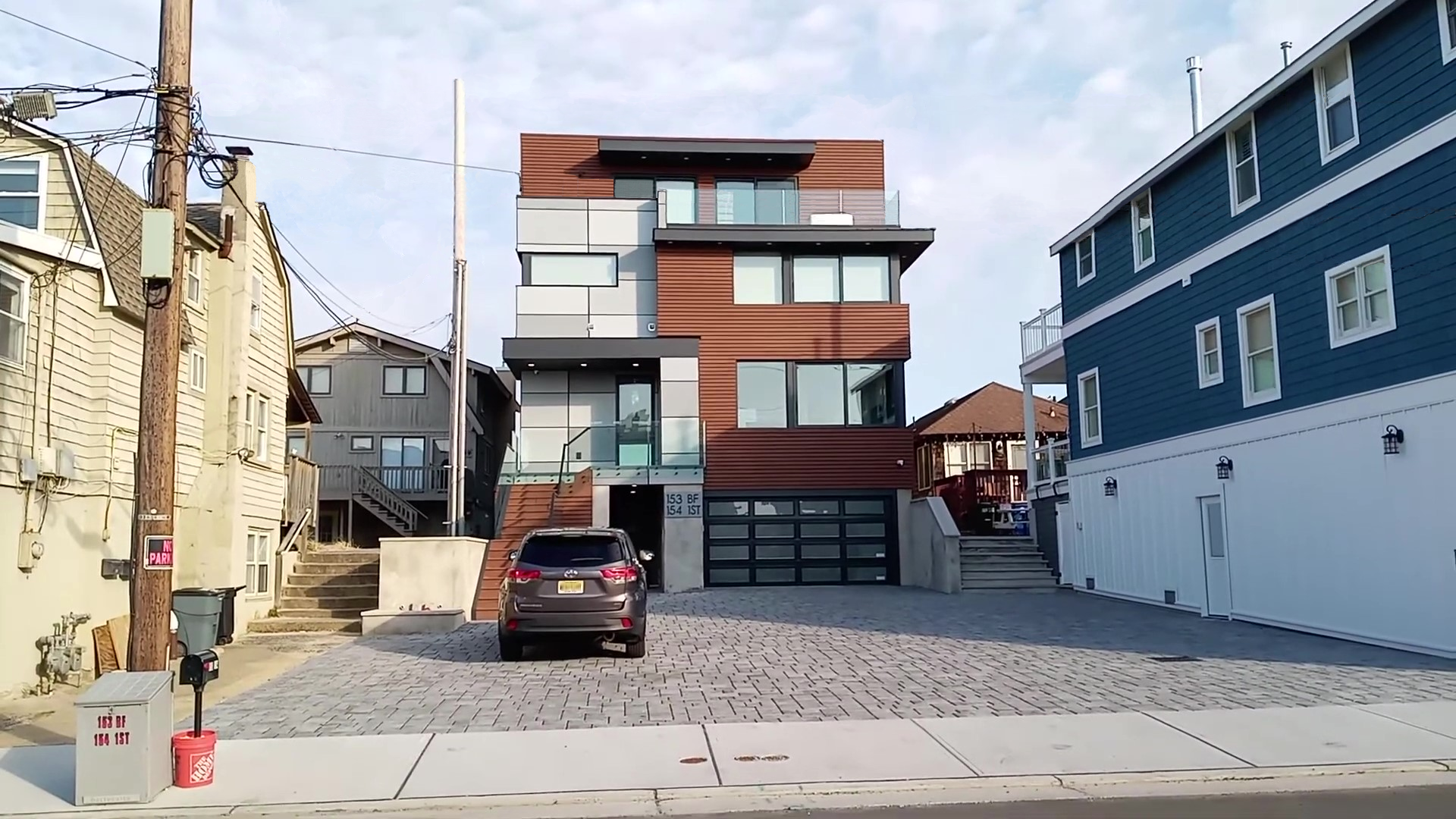 Contemporary Style House at Jersey Shore